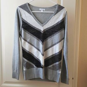 NY&Co silver/black/white holiday sweater